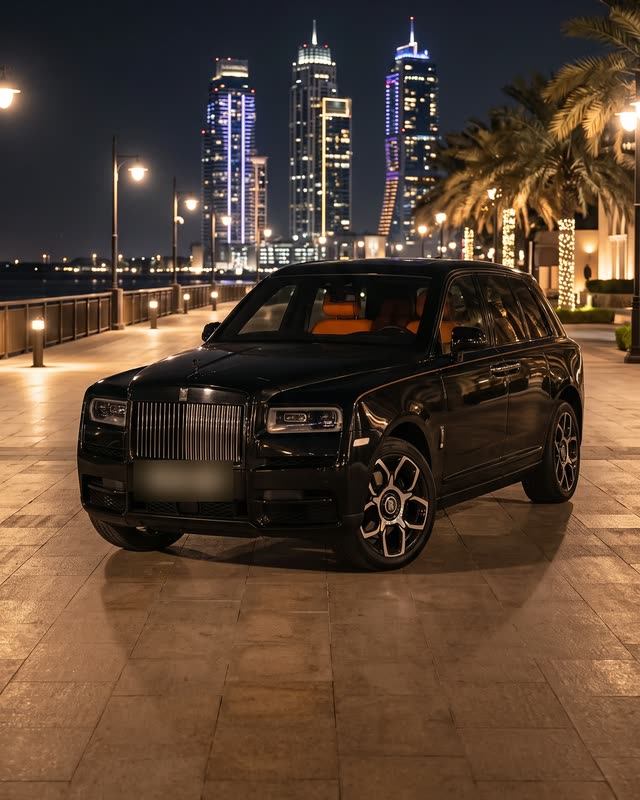Rolls-Royce Cullinan at night